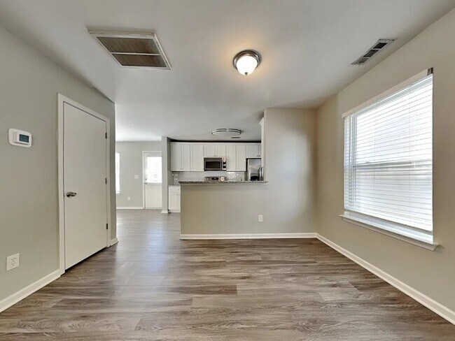 Foto del edificio - 3926 Damask Drive