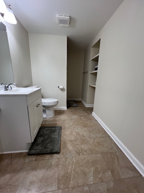 Building Photo - 6234 Southland Trce
