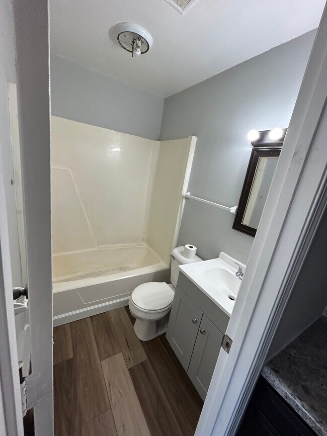 Foto del edificio - 7262 N 32nd St