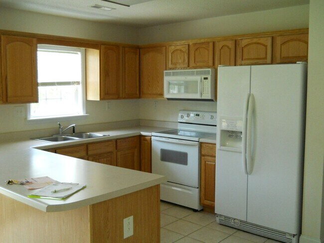 Building Photo - 337 Bahia Lane, Cape Carteret, NC