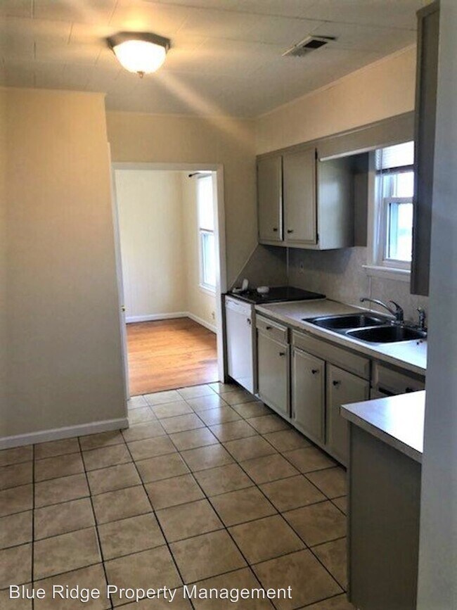 Building Photo - 3 br, 1 bath House - 1454 East Sevier