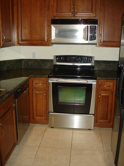 Building Photo - 3 br, 2 bath Condo - 9157 Whistable Walk  ...