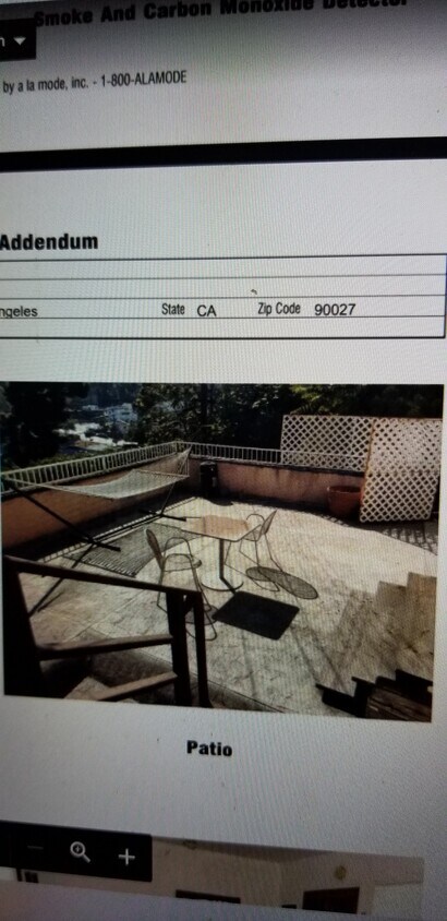 Large Deck - 3903 De Longpre Ave