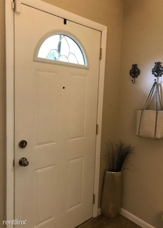 Foto del edificio - 3 br, 2 bath House - 1118 Spruce Hills Dr.