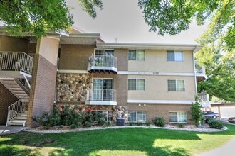 Building Photo - 1273 N 550 W