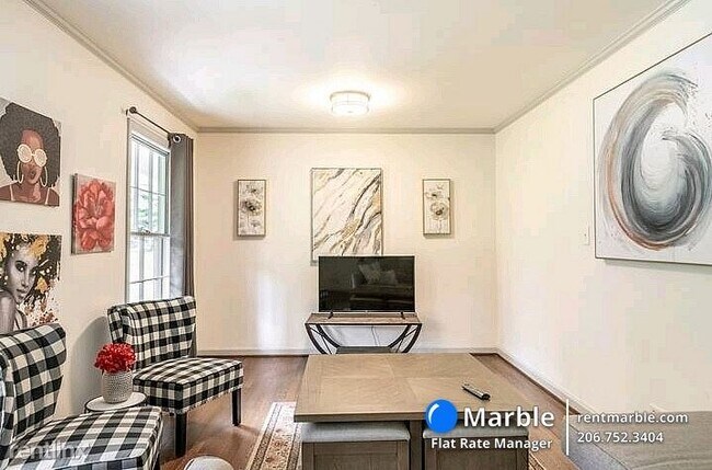 Foto del edificio - 3 br, 1.5 bath Townhome - 2523 Ben Hill Rd...