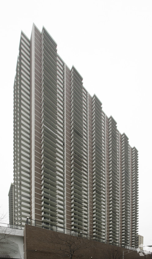 Foto del edificio - Malibu East Condominium