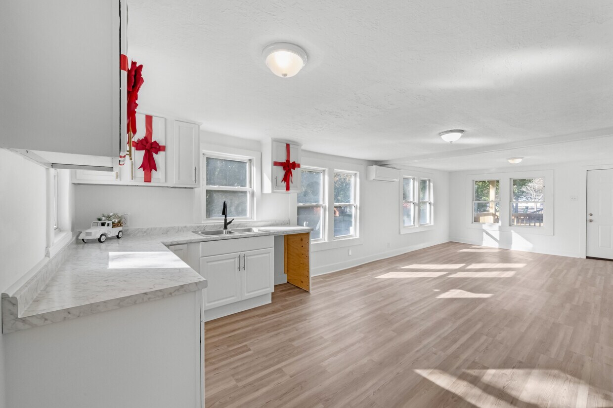 Foto del edificio - 2922 Topeka St