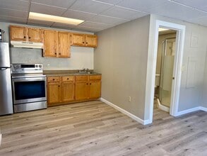 Building Photo - 4 Commerce St