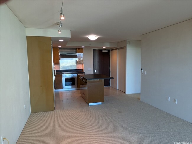 Foto del edificio - 1200 Queen Emma St