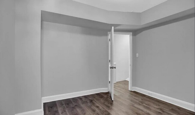 Foto del edificio - Townhome available in a convenient location.