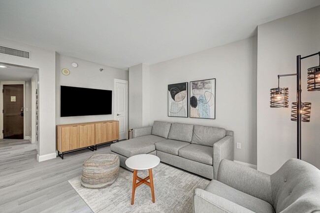 Building Photo - 1 Bedroom Furnished Condo in Lake Las Vegas