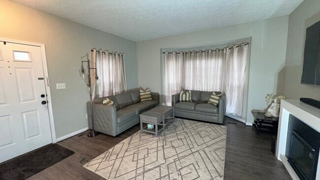 Building Photo - 154 Leeds Creek Cir