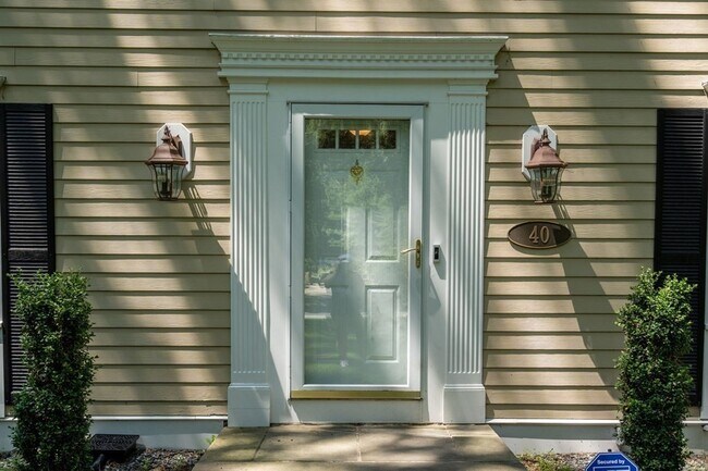 Foto del edificio - 40 Shadow Oak Dr