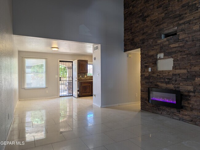 Building Photo - 14001 Jason Crandall Dr