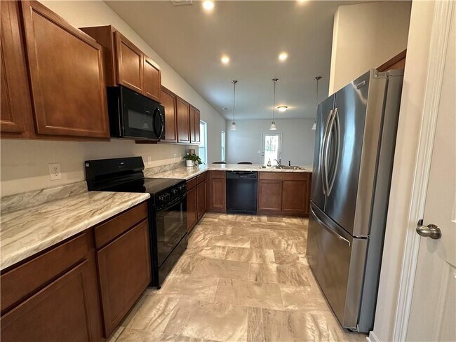 Foto del edificio - 620 Summerfield Ln NW