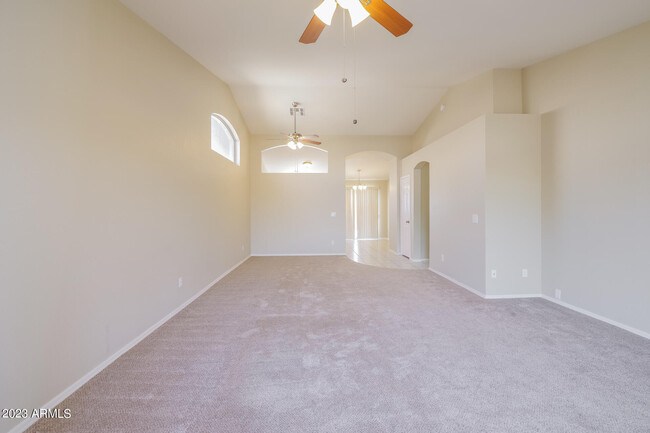 Foto del edificio - 8643 N 112th Ave