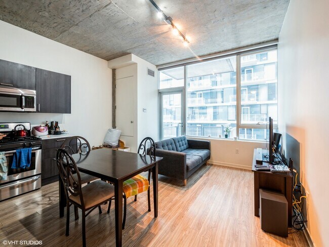 Building Photo - 1345 S Wabash Ave