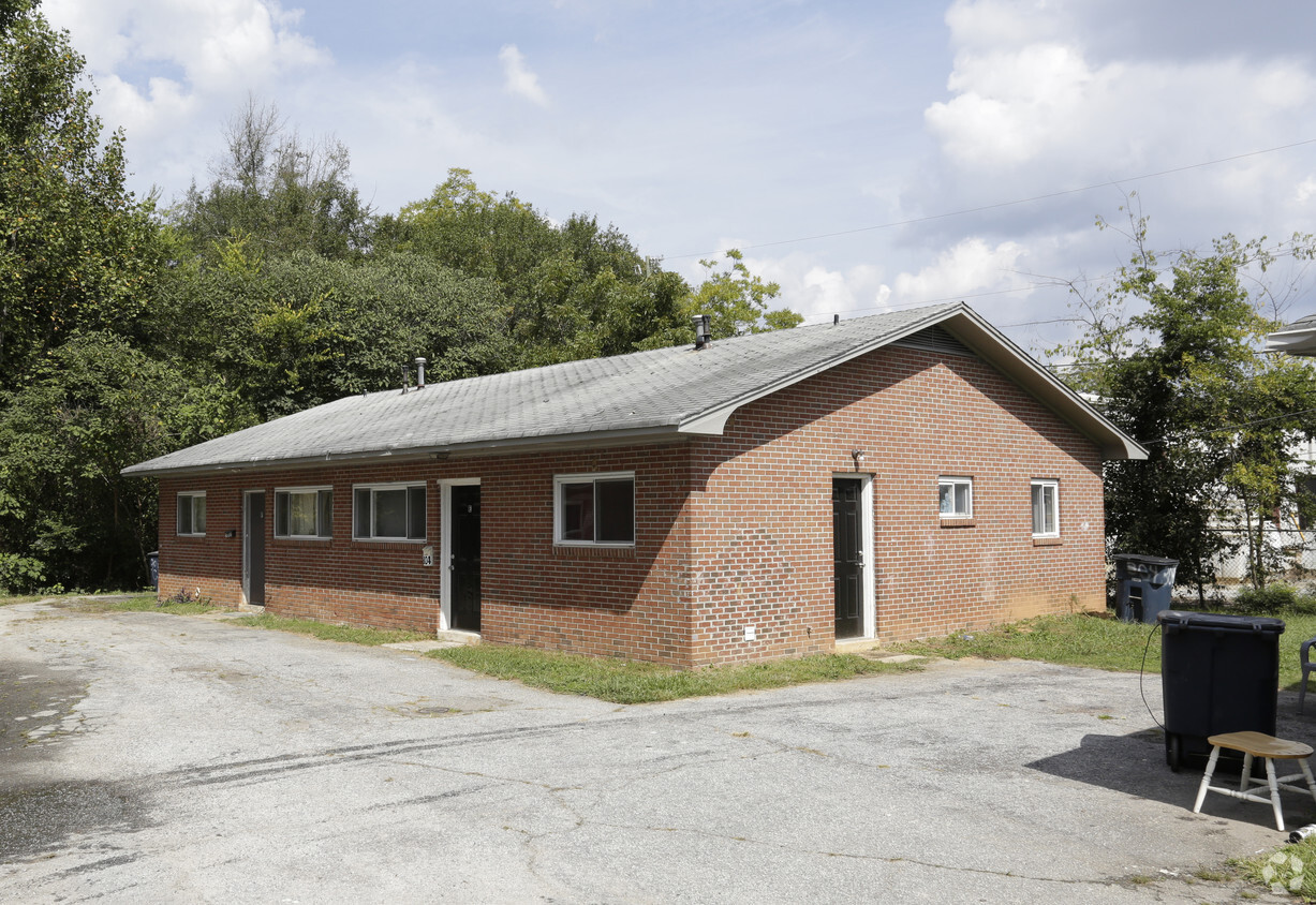 Primary Photo - College St Duplex