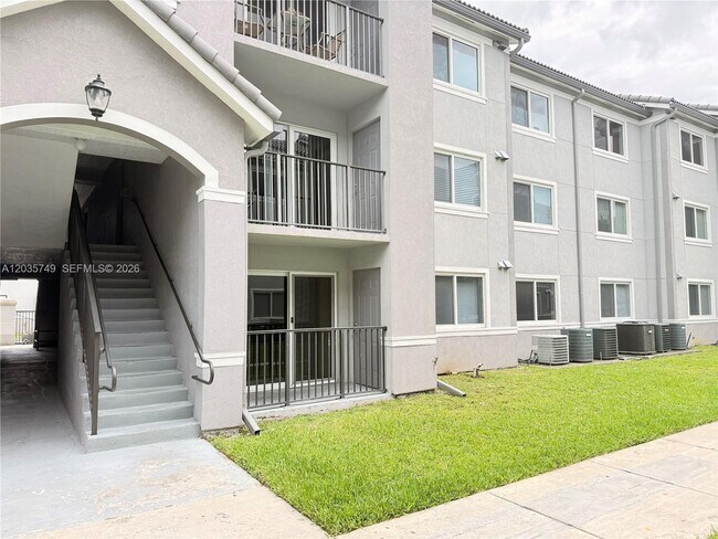 Building Photo - 15410 SW 284th St