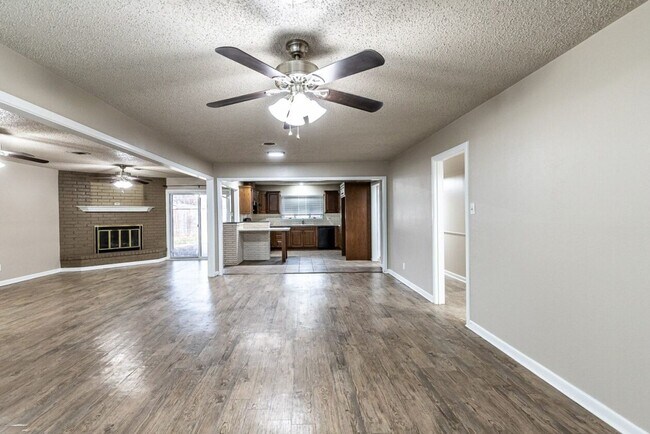 Foto del edificio - Completely renovated with beautiful updates!