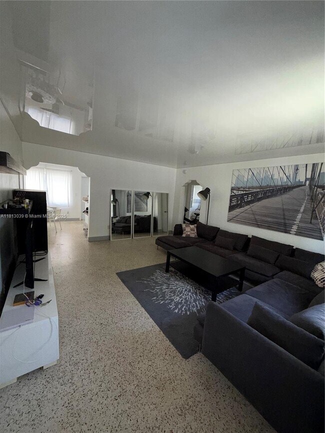 Building Photo - 865 80th St