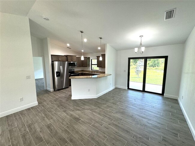 Building Photo - 3105 Log Cabin Rd
