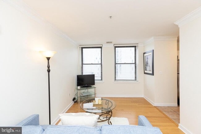 Building Photo - 37 S 20th St