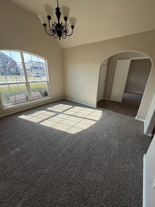 Formal Dining - 20649 E 48th St S