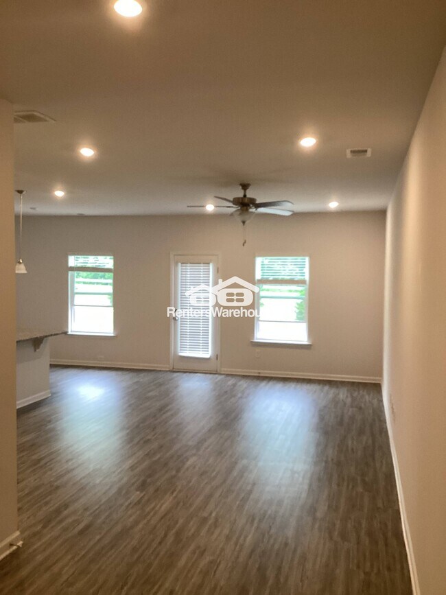 Foto del edificio - 1132 Chastain Dr