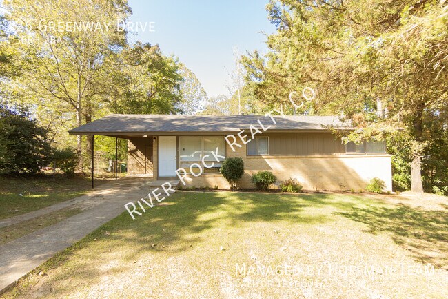 Building Photo - 26 Greenway Dr