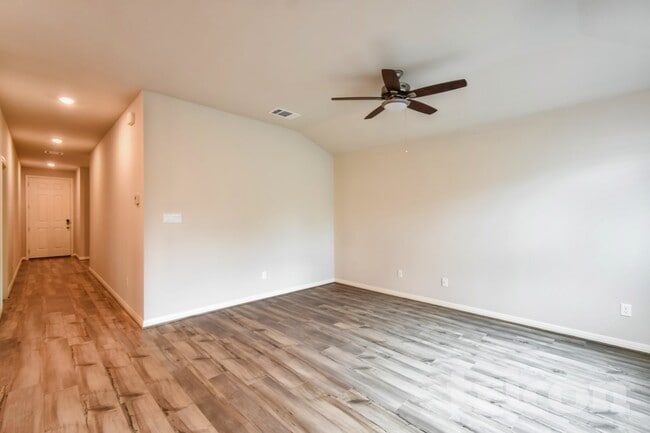 Foto del edificio - 13523 Emerson Wy