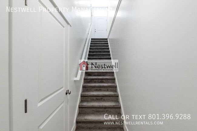 Building Photo - 5444 Orville St