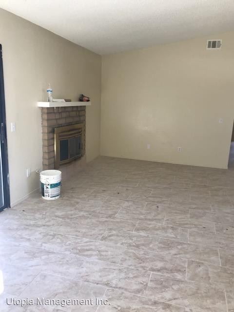 Foto del edificio - 4 br, 2 bath House - 15427 Chaparral St