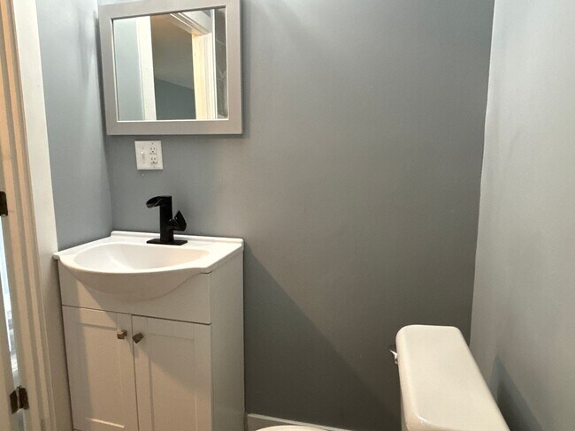 Foto del edificio - 1309 W Pruitt St