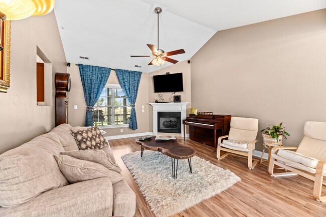 Foto del edificio - 3234 Austin Ave