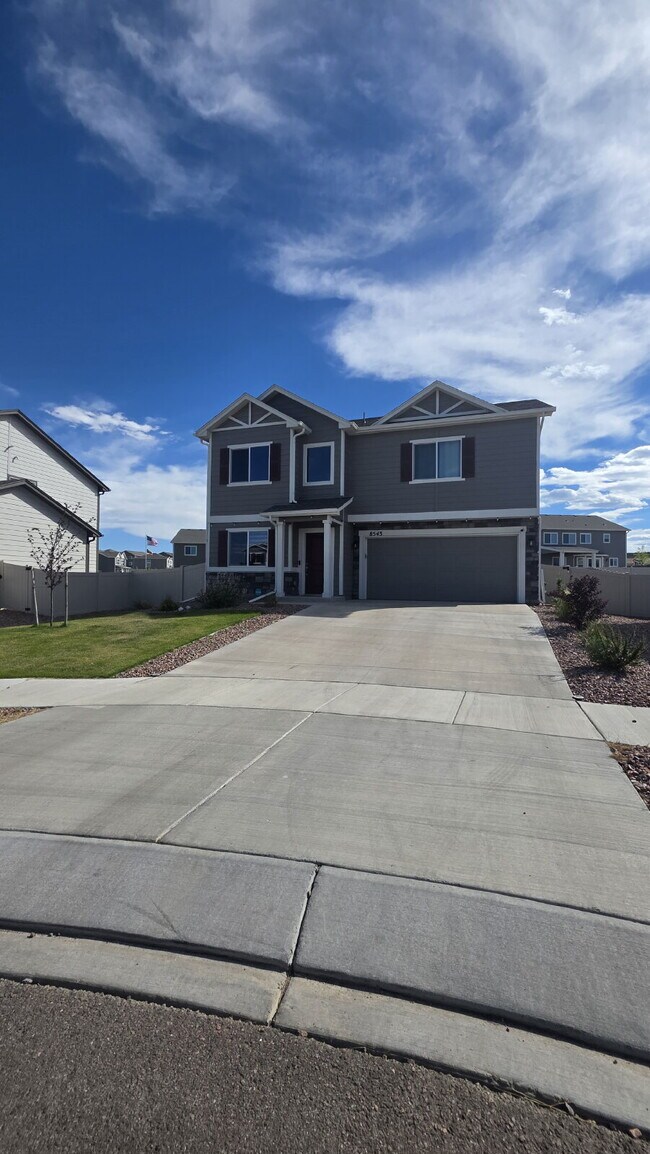 Foto del edificio - Beautiful 4BR 2.5 bath Home in Bradley Heights near Military bases