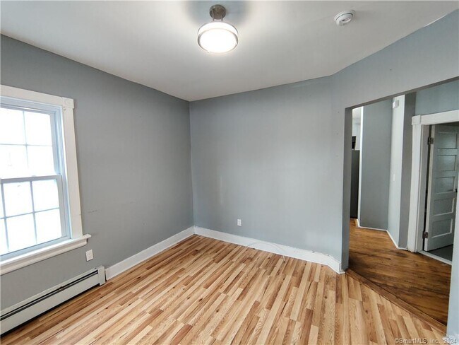 Foto del edificio - 25 Howard Ave