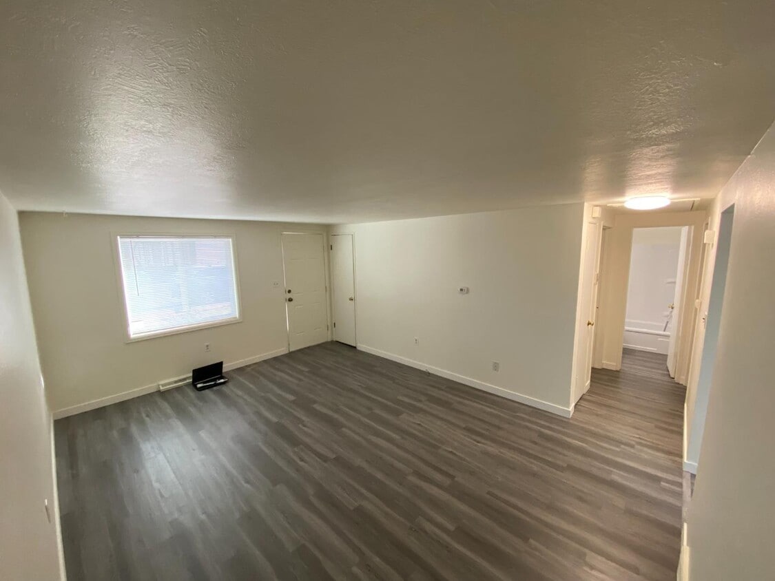 Primary Photo - 7655 W 61st Ave