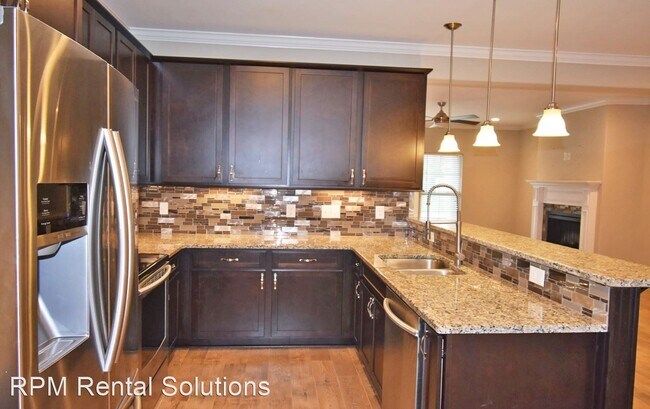 Building Photo - 3 br, 2.5 bath House - 3219 Blue Sky