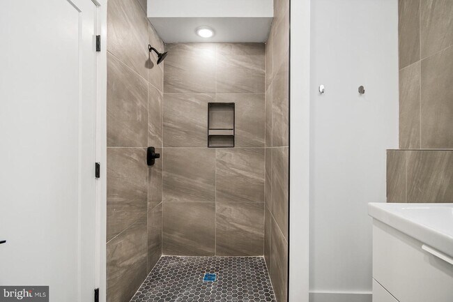 Foto del edificio - 4117 Westminster Ave