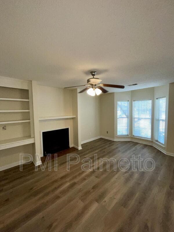 Building Photo - 61 Battery Walk Ct