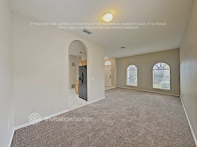 Building Photo - 10315 Tecoma Dr