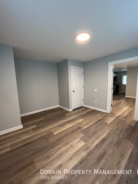 Building Photo - 1721 Blair St