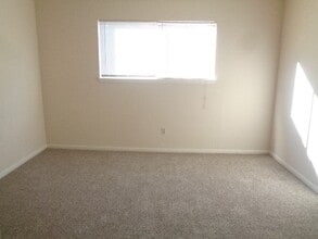 Building Photo - 15835 Cardono Ln