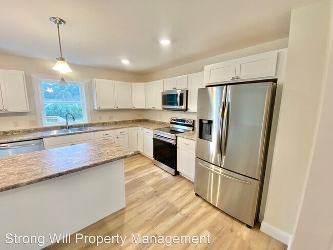 Building Photo - 3 br, 2.5 bath House - 18 Chase Court