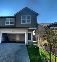 Building Photo - 6685 Langley Ave NE