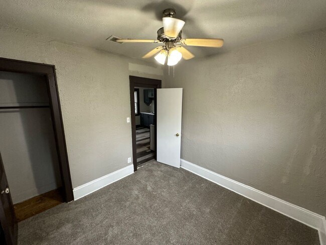 Building Photo - 2162-2164 N 41st St. (Duplex)