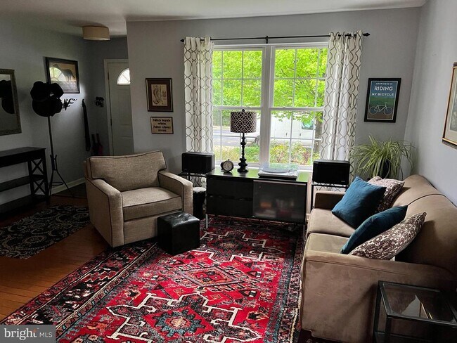 Foto del edificio - 1506 E Mermaid Ln