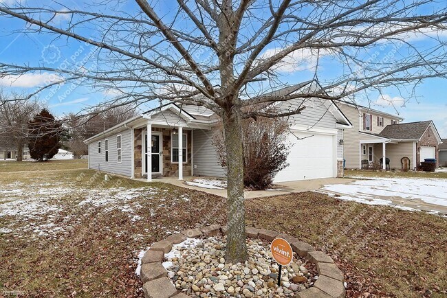Foto del edificio - 3 br, 2 bath House - 5418 Dollar Run Ln